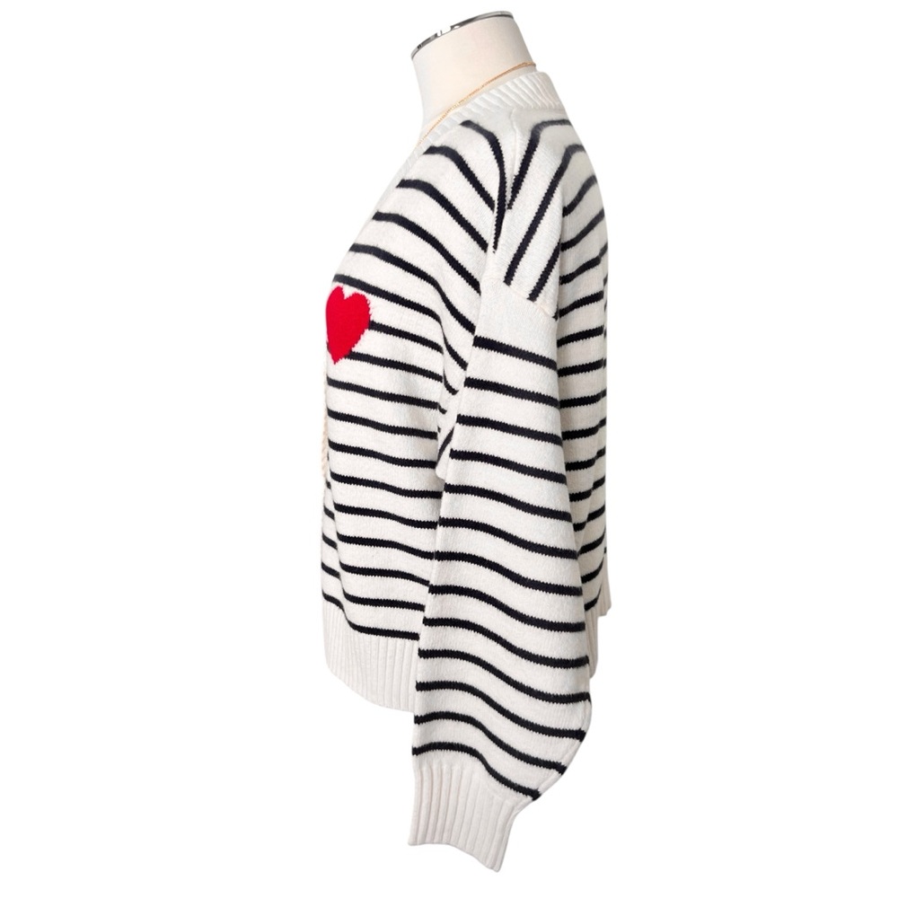 New OLD NAVY SoSoft V-Neck Valentine Heart 
Cardigan Sweater Striped Crm Navy M - Picture 8 of 13